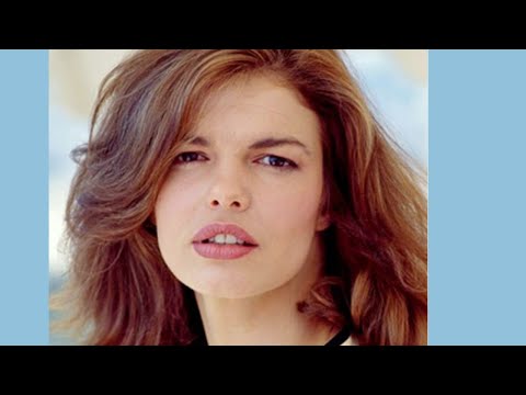 SEXY JEANNE TRIPPLEHORN PHOTOS: Pantyhose, Stockings, Tights,Heels, Mini Skirt,MiniDress