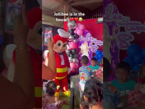 JOLLIBEE CELEBRATED BIRTHDAY WITH US I KIDS ARE  SUPER DUPER HAPPY I LOVE YOU JOLLIBEE #share #fun