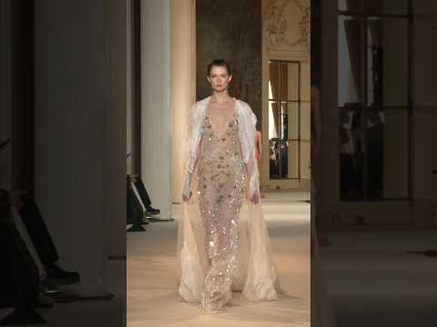 Blossoming Petals #tonyward #tonywardcouture #fw2425 #hautecouture #parisfashionweek