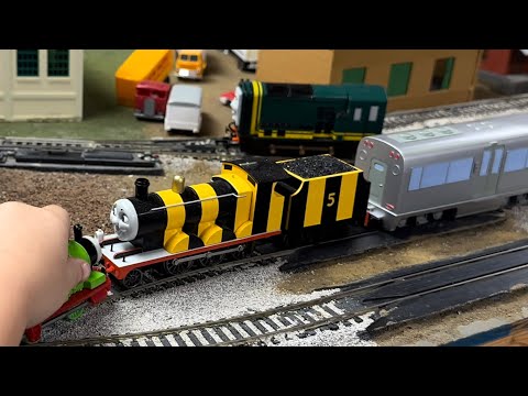 Oh no! Railroad - Bachmann Busy Bee James with Chuggington coaches