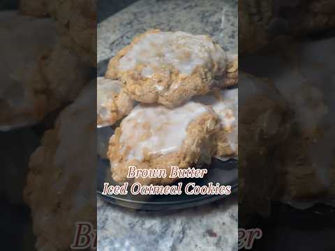 Soft & Chewy Iced Oatmeal Cookies that you have to try. #shorts #cookies