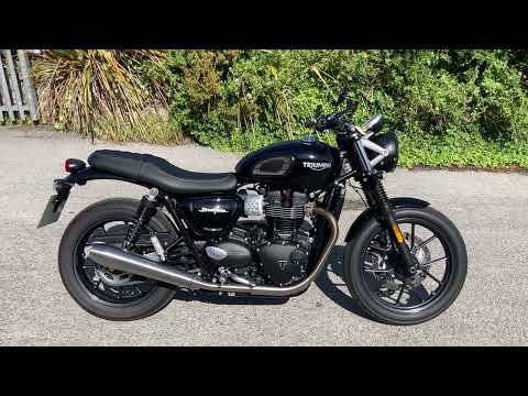 2018 TRIUMPH STREET TWIN, 1496 MILES - WALKAROUND - COMPLETELY MOTORBIKES