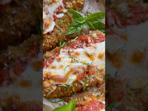 Healthy chicken Parmesan! Full recipe tomatotomatoe.ca #recipe #homemade #chicken #dinner #easy