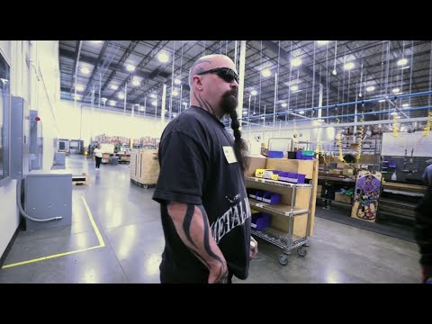 Kerry King of Slayer Visits Stern Pinball!