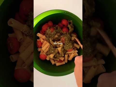 Zesty pesto pasta salad