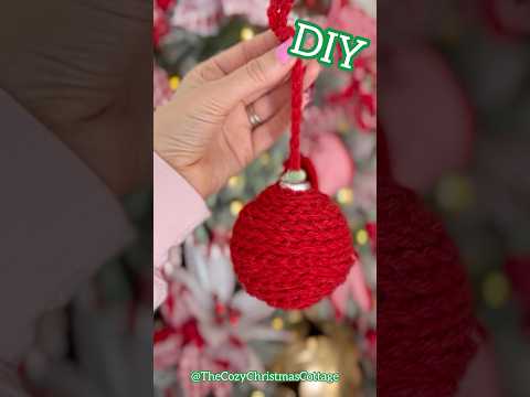 Cozy yarn ornament craft #diy #christmas #thecozychristmascottage