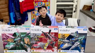 [玩具開箱] TAKARA TOMY-新幹線變形機器人Change the world  E5 + E6 + E7