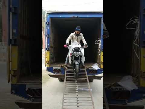 yamaha bike Unloding  video