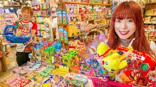 夢の企画…!! 駄菓子屋さんで10分間買い放題してみた！！制限時間内にどれだけ買える？お菓子やポケモングッズ爆買いチャレンジ♪【大量購入品紹介】