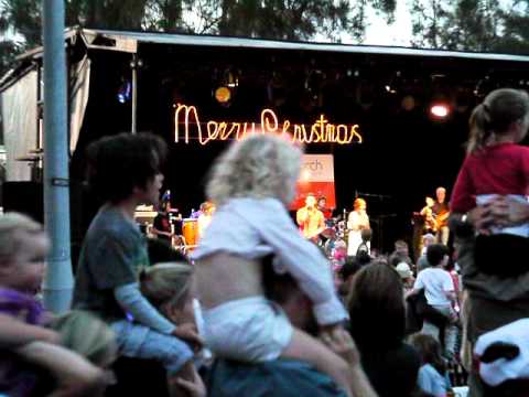 Narrabeen Carols by the lake 2011