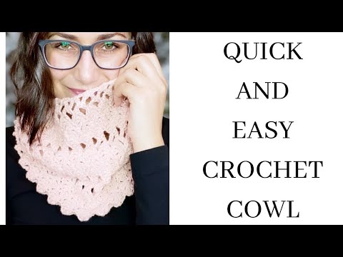 Quick and Easy Crochet Cowl