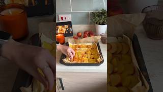 baking simple delicious peach pie — recipe in comments 🥧🌾🌊 asmr #slowliving  #cozyliving