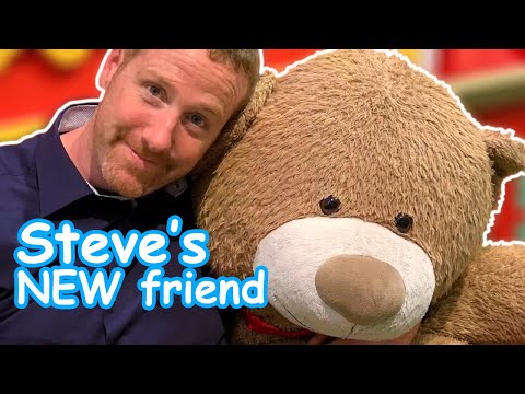 Say Hello to My Little Friend | Steve and Maggie's vlog