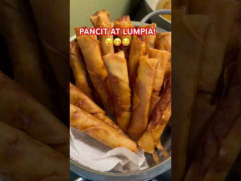 Yummy Filipino food! 😋 #filipinofood #lumpia  #pancit #dinner