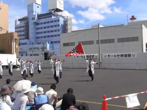 ヤートセ秋田祭で暑気払い