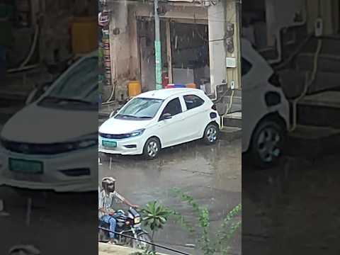 Car Charge 🚘 In Rain Open Space 🔋⚡ 🌧 #electricvehicle #electriccar #tiagoev #charging #raining