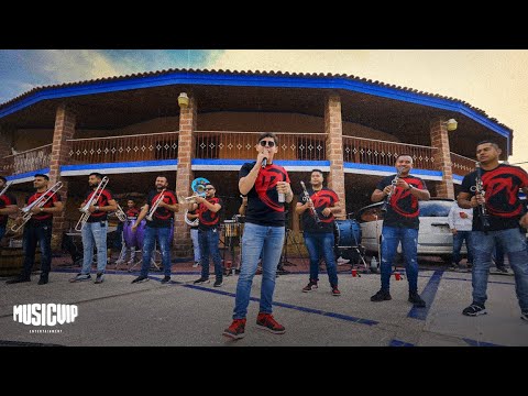 Banda Siempre Firme - Destapando La Primera  (Video Oficial)