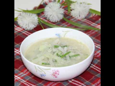 Making Perilla Seed Soup, a Savory Soup Dish Perfect for Chilly Weather