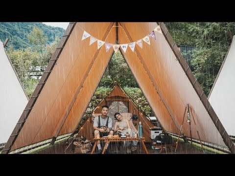 絕美雨棚+棧板｜山川密境露營區｜聽著療癒的雨聲露營｜ENERCENTRIK暴鋰龍｜ASMR｜Camping in Rain｜