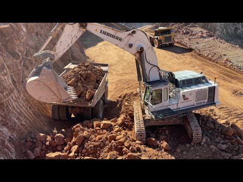 Huge 125 Tones Liebherr 984 Excavator Working With Caterpillar 777 Dumpers - Sotiriadis/Labrianidis