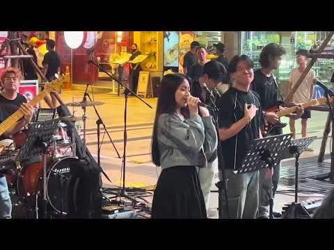 20241019 ติดฝน-PiXXiE (Performed by Khaimoog x Capybara Band) @Siam Square