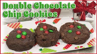 Giant Double Chocolate Chip Cookies: The Perfect Holiday Gift