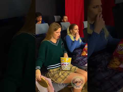 Popcorn magic? 😂 #magic #tricks #humor #funny #comedy #cinema #movies #friends