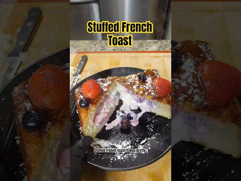 I tried making stuffed French toast #frenchtoast #breakfast #homemadebread #easyrecipe #quickrecipe