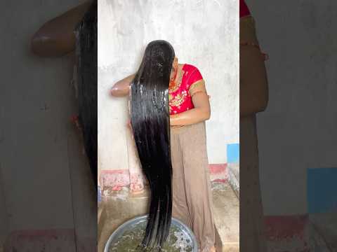 Slow motion long hair dunk 💆🏻‍♀️ #shorts #short #shortsfeed #shortsvideo #hairwash #trending #hair