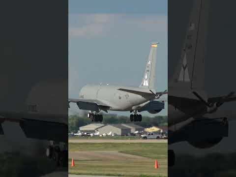 USAF KC-135 Low Flyby - EAA AirVenture 2023