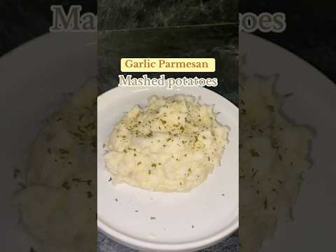 The perfect side dish. Garlic Parmesan mashed potatoes. #mashedpotatorecipe #sidedish #recipe