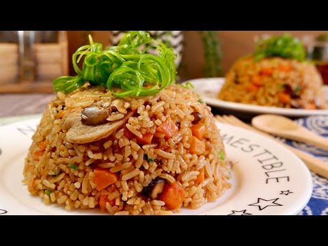 Classic Chinese Vegan Rice Cooker Mushroom Rice 蘑菇饭 Chinese One-Pot Lunch Dinner Meal Recipe