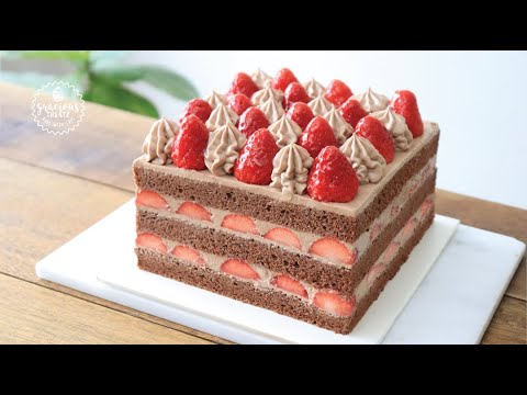 Cotton Soft Strawberry Chocolate Cake