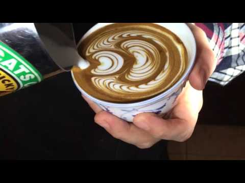 Latte art wingtulip