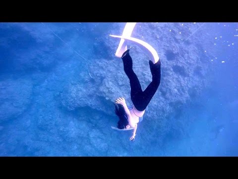 Freediving - Change costume! - Okinawa, Cape Maeda, May 2015