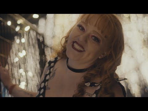 White Girl - For Christmas (Official Music)