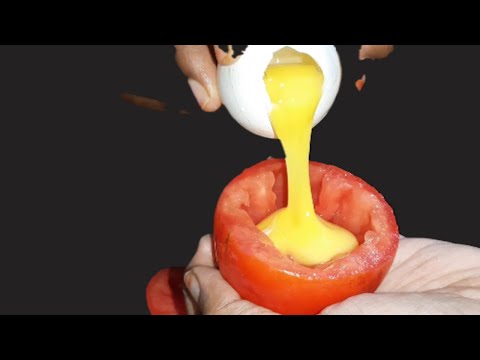 HOW TO MAKE OMELET IN TOMATO