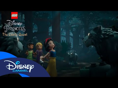 Blancanieves habla el idioma lobo 🐺 | LEGO Disney Princess: The Castle Quest | @disneychannelES