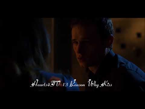 13 Reasons Why:  Season 2  Jessica & Justin Kiss