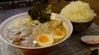 ラーメンに背脂の雨を降らせよう。【飯テロ】