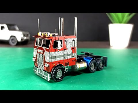 Optimus prime color scheme COE truck Metal Puzzle (Stop motion)