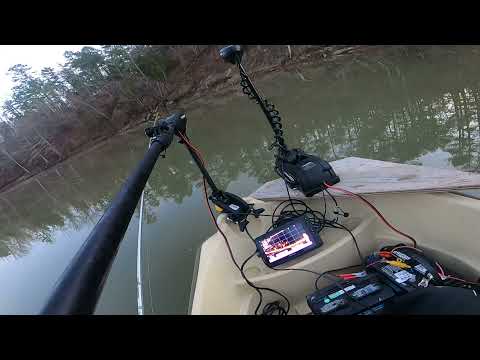 Catching crappies using Livescope on Random Lake!! 🤯🥶