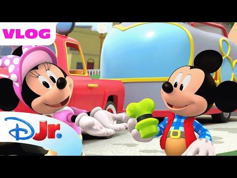 Mickey Mouse Bloopers! 🤣 | Me & Mickey | @disneyjr