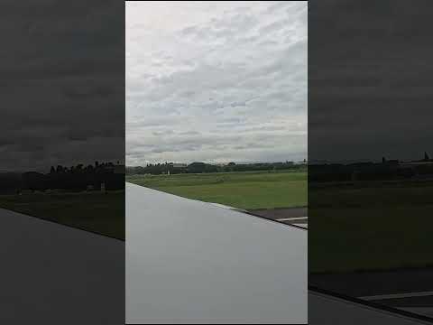 桃園機場長榮航空班機起飛｜EVA Air flight taking off at Taoyuan Airport