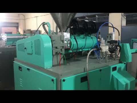 500/H/2  Double Station Blow Moulding Machine