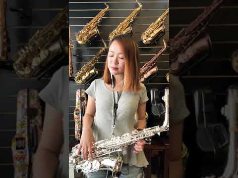 Just the two of us.  Alto sax Zola佐拉