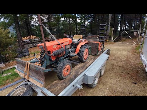 Mini 4x4 Kubota Tractor with Major Issues.. Can We Bring It Back to Life?