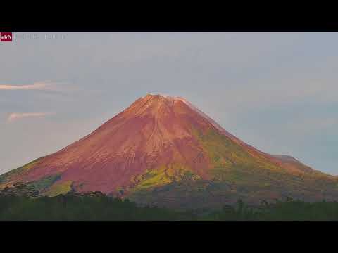 Dec 18, 2024: Merapi Volcano Timelapse at Sunset (Java, Indonesia)