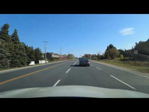 Fall Colours Drive in Canada Ontario #roadtrip #driving #fallcolours #fall #rothel13