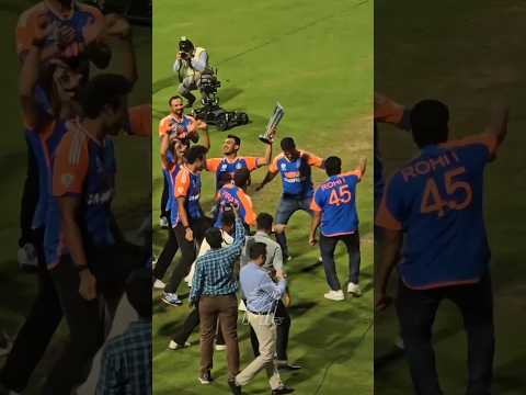 RO-KO Dance in Wankhede Stadium #viratkohli #rohitsharma #roko #wankhedestadium  #t20worldcup